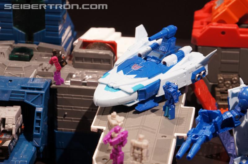 Toy Fair 2016: Titans Return - Transformers Event: Titans Return 067