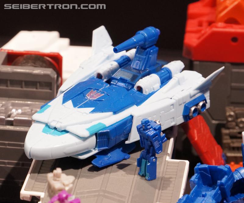 Toy Fair 2016: Titans Return - Transformers Event: Titans Return 067a