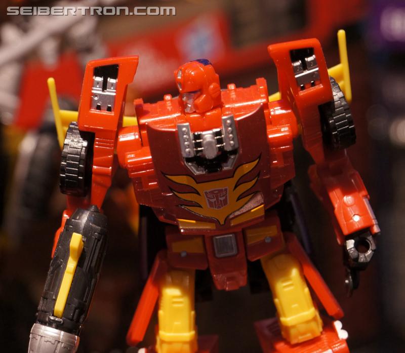 Toy Fair 2016: Titans Return - Transformers Event: Titans Return 085a