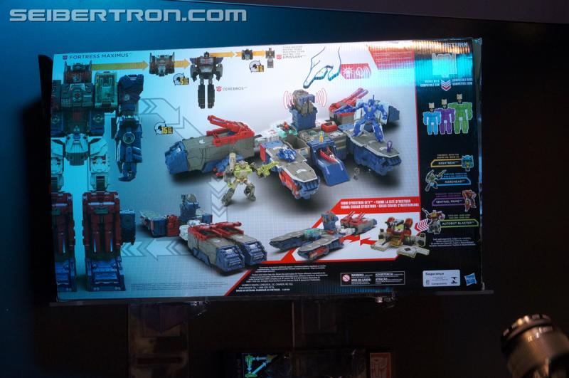 Toy Fair 2016: Titans Return - Transformers Event: Titans Return 091