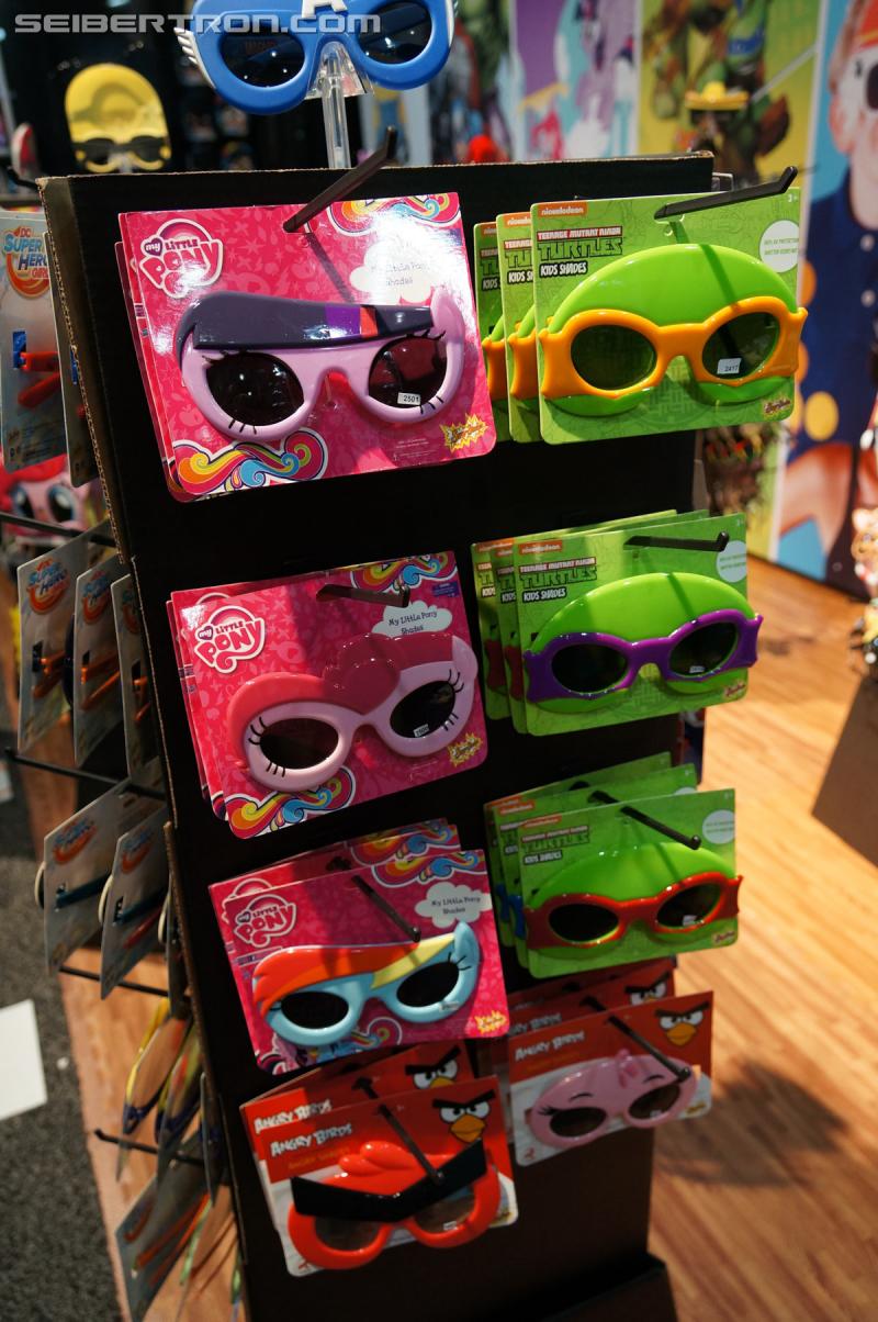 Toy Fair 2016: Miscellaneous Transformers Related Products - Transformers Event: Miscellaneous Transformers Related Products 011
