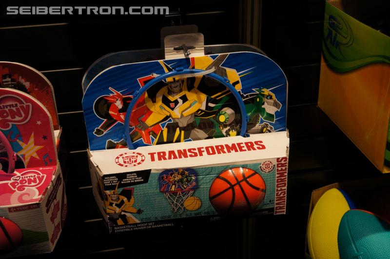 Toy Fair 2016: Miscellaneous Transformers Related Products - Transformers Event: Miscellaneous Transformers Related Products 018