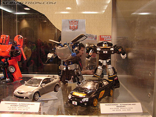 BotCon 2006: Hasbro's Toy Display Cases - Transformers Event: