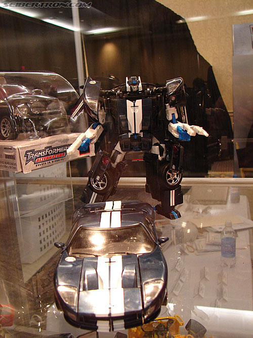 BotCon 2006: Hasbro's Toy Display Cases - Transformers Event: