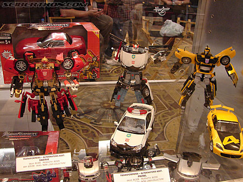 BotCon 2006: Hasbro's Toy Display Cases - Transformers Event: