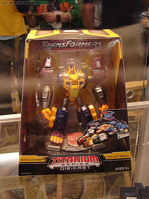 BotCon 2006: Hasbro's Toy Display Cases - Transformers Event: