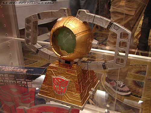 BotCon 2006: Hasbro's Toy Display Cases - Transformers Event: