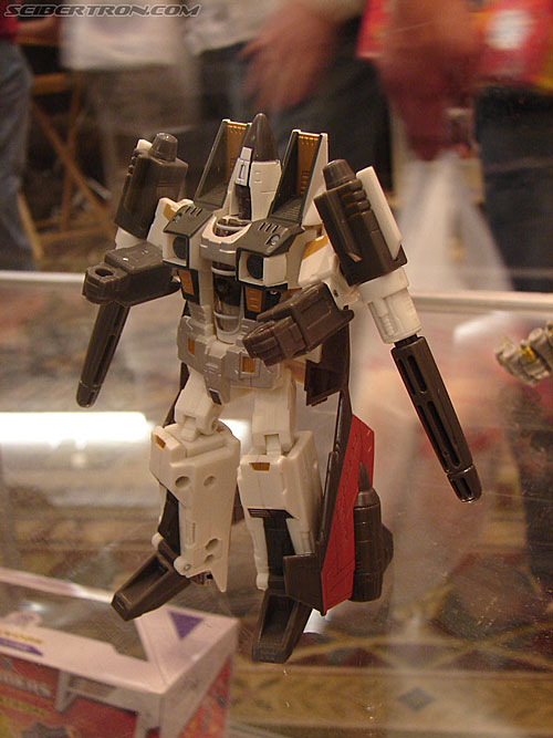 BotCon 2006: Hasbro's Toy Display Cases - Transformers Event: