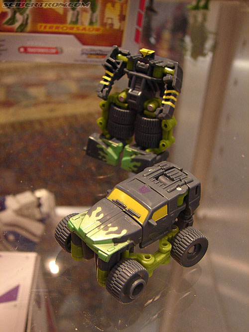 BotCon 2006: Hasbro's Toy Display Cases - Transformers Event: