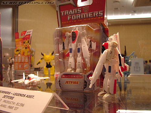 BotCon 2006: Hasbro's Toy Display Cases - Transformers Event: