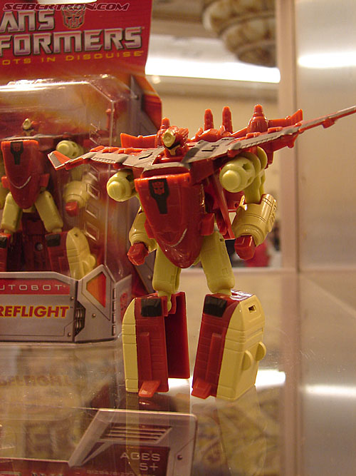 BotCon 2006: Hasbro's Toy Display Cases - Transformers Event: