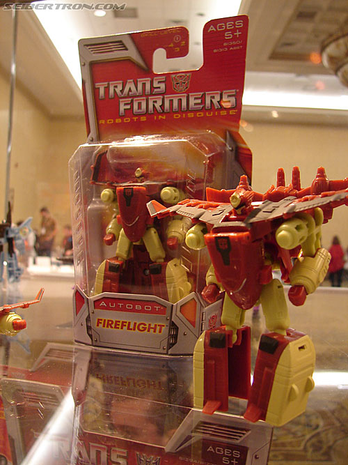 BotCon 2006: Hasbro's Toy Display Cases - Transformers Event: