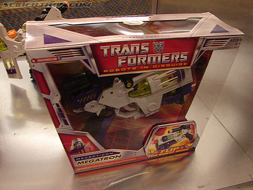 BotCon 2006: Hasbro's Toy Display Cases - Transformers Event: