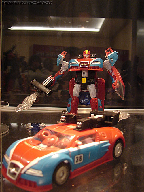 BotCon 2006: Hasbro's Toy Display Cases - Transformers Event: