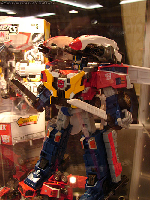 BotCon 2006: Hasbro's Toy Display Cases - Transformers Event: