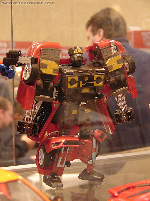 BotCon 2006: Hasbro's Toy Display Cases - Transformers Event: