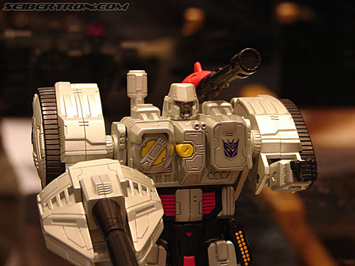 BotCon 2006: Hasbro's Toy Display Cases - Transformers Event: