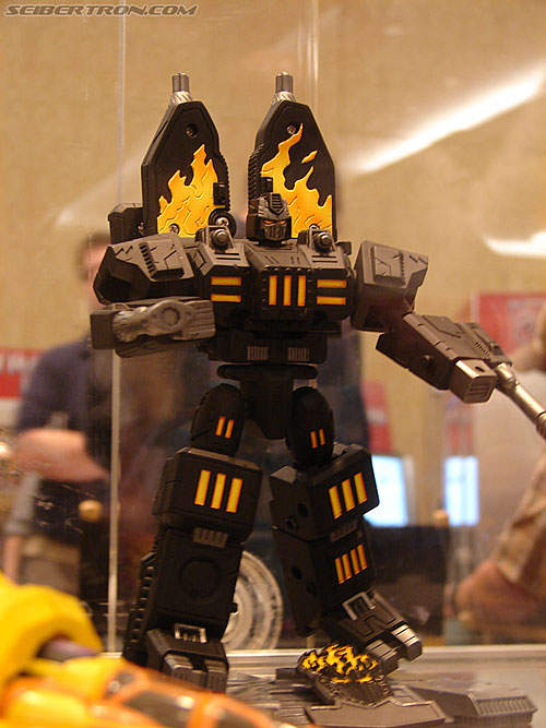 BotCon 2006: Hasbro's Toy Display Cases - Transformers Event: