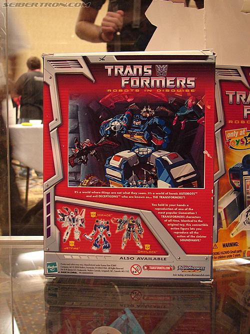 BotCon 2006: Hasbro's Toy Display Cases - Transformers Event: