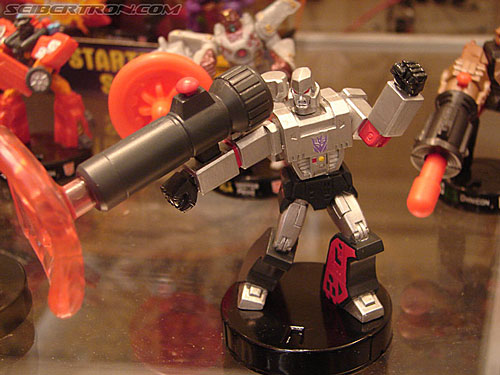 BotCon 2006: Hasbro's Toy Display Cases - Transformers Event: