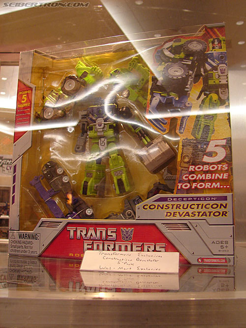 BotCon 2006: Hasbro's Toy Display Cases - Transformers Event: