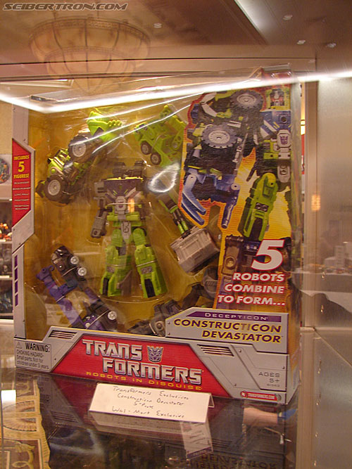 BotCon 2006: Hasbro's Toy Display Cases - Transformers Event: