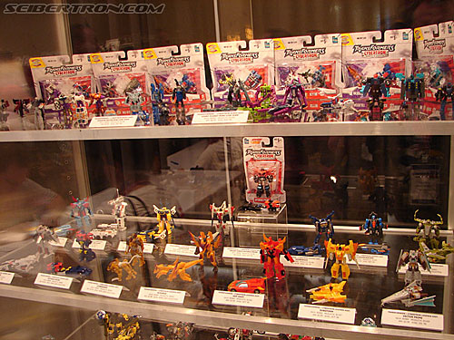 BotCon 2006: Hasbro's Toy Display Cases - Transformers Event:
