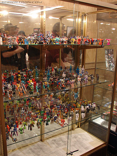 BotCon 2006: Hasbro's Toy Display Cases - Transformers Event:
