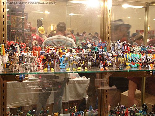 BotCon 2006: Hasbro's Toy Display Cases - Transformers Event: