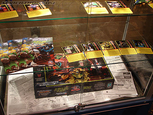 BotCon 2006: Hasbro's Toy Display Cases - Transformers Event: