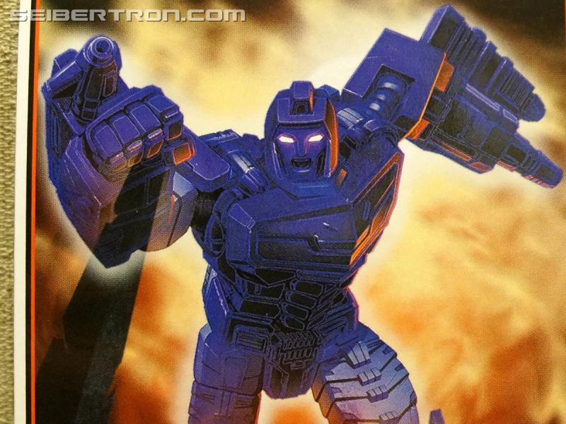 Botcon 2016: Dawn of the Predacus Box Set plus Attendee figure - Transformers Event: Dawn Of Predacus Box Set+attendee Figure 003