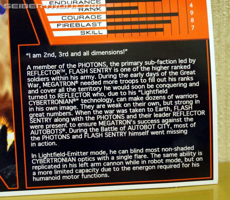 Botcon 2016: Dawn of the Predacus Box Set plus Attendee figure - Transformers Event: Dawn Of Predacus Box Set+attendee Figure 004