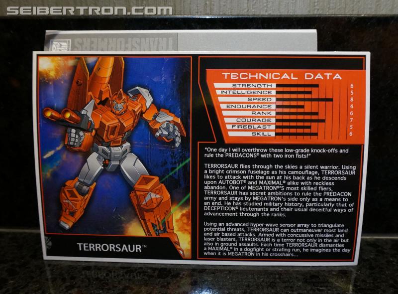 Botcon 2016: Dawn of the Predacus Box Set plus Attendee figure - Transformers Event: Dawn Of Predacus Box Set+attendee Figure 015