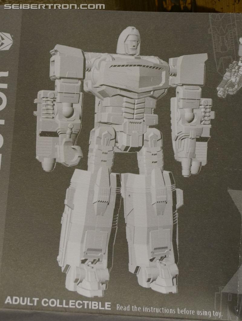 Botcon 2016: Dawn of the Predacus Box Set plus Attendee figure - Transformers Event: Dawn Of Predacus Box Set+attendee Figure 021