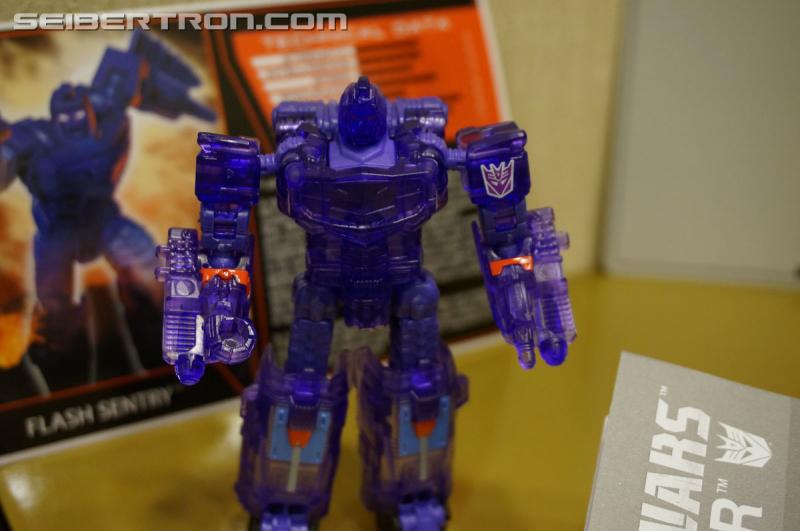 Botcon 2016: Dawn of the Predacus Box Set plus Attendee figure - Transformers Event: Dawn Of Predacus Box Set+attendee Figure 031