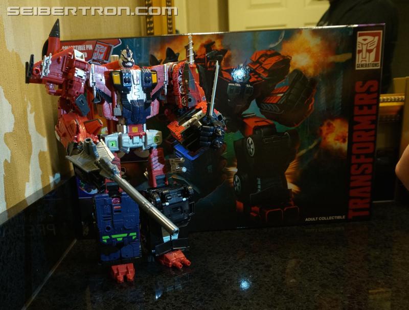 Botcon 2016: Dawn of the Predacus Box Set plus Attendee figure - Transformers Event: Dawn Of Predacus Box Set+attendee Figure 069