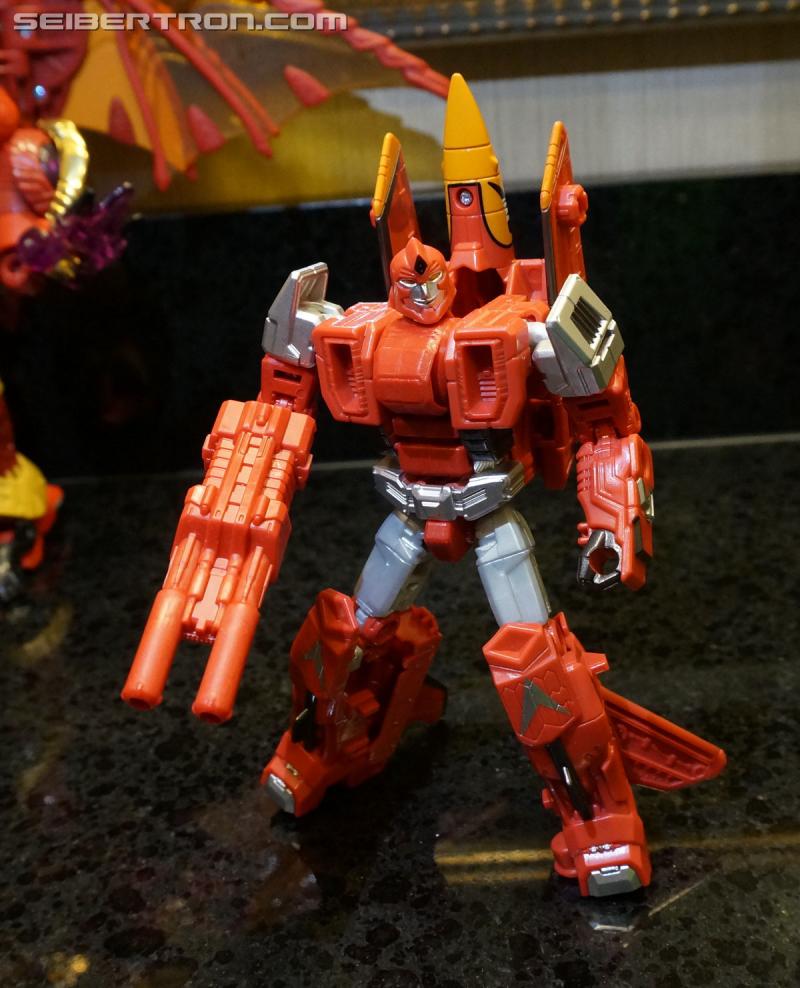 Transformers News: #BotCon16 'Dawn of the Predacus' Box Set Images: Tripredacus, Ravage, Tarantulas, plus Terrorsaur Transformers News: #BotCon16 'Dawn of the Predacus' Box Set Images: Tripredacus, Ravage, Tarantulas, plus Terrorsaur