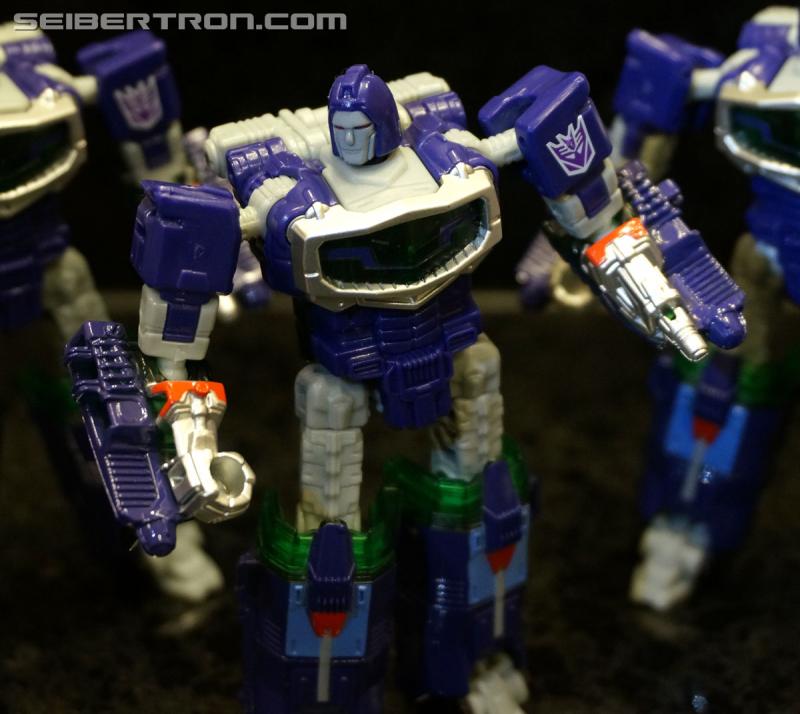 Botcon 2016: Souvenir Exclusives and Custom Class figure - Transformers Event: Souvenir Exclusives+custom Class Figure 018