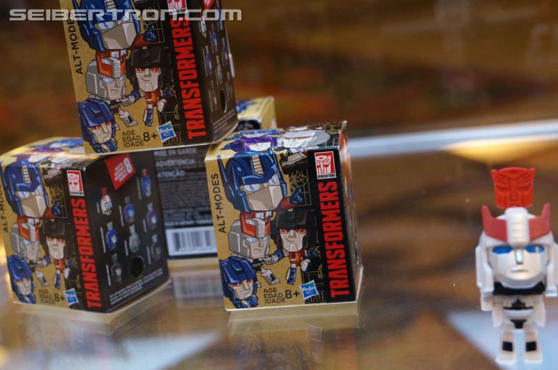 Botcon 2016: Hasbro Display: Generations Alt-Modes Blind Packs - Transformers Event: Generations Alt Modes 012