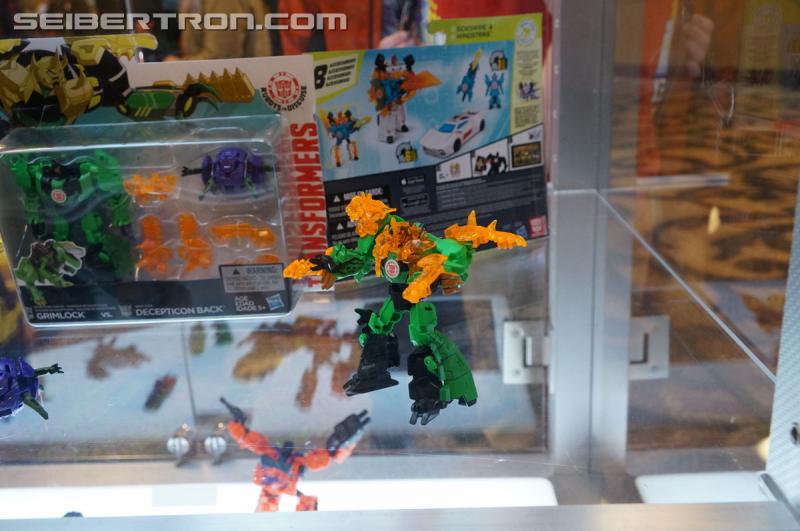 Botcon 2016: Hasbro Display: Robots In Disguise - Transformers Event: Robots In Disguise 003