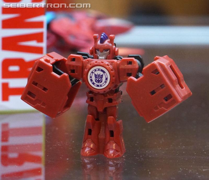 Botcon 2016: Hasbro Display: Robots In Disguise - Transformers Event: Robots In Disguise 021a