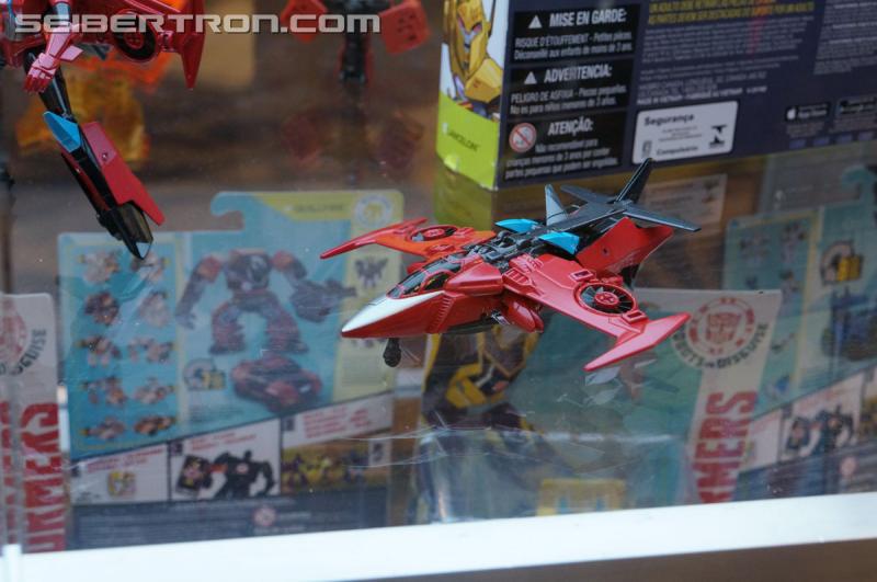 Botcon 2016: Hasbro Display: Robots In Disguise - Transformers Event: Robots In Disguise 026