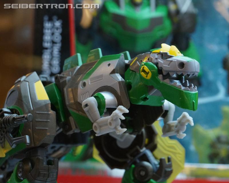 Botcon 2016: Hasbro Display: Robots In Disguise - Transformers Event: Robots In Disguise 033a