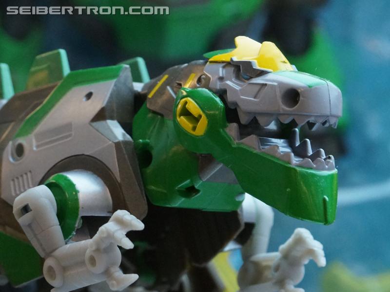 Botcon 2016: Hasbro Display: Robots In Disguise - Transformers Event: Robots In Disguise 033aa