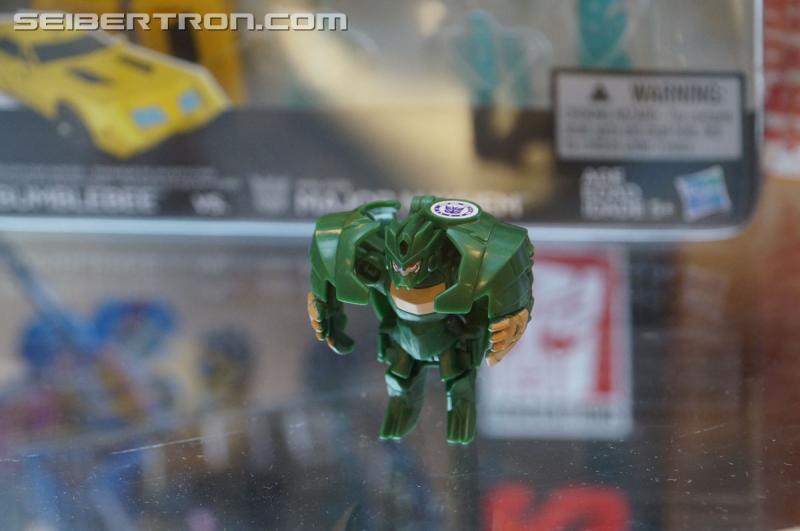 Botcon 2016: Hasbro Display: Robots In Disguise - Transformers Event: Robots In Disguise 040