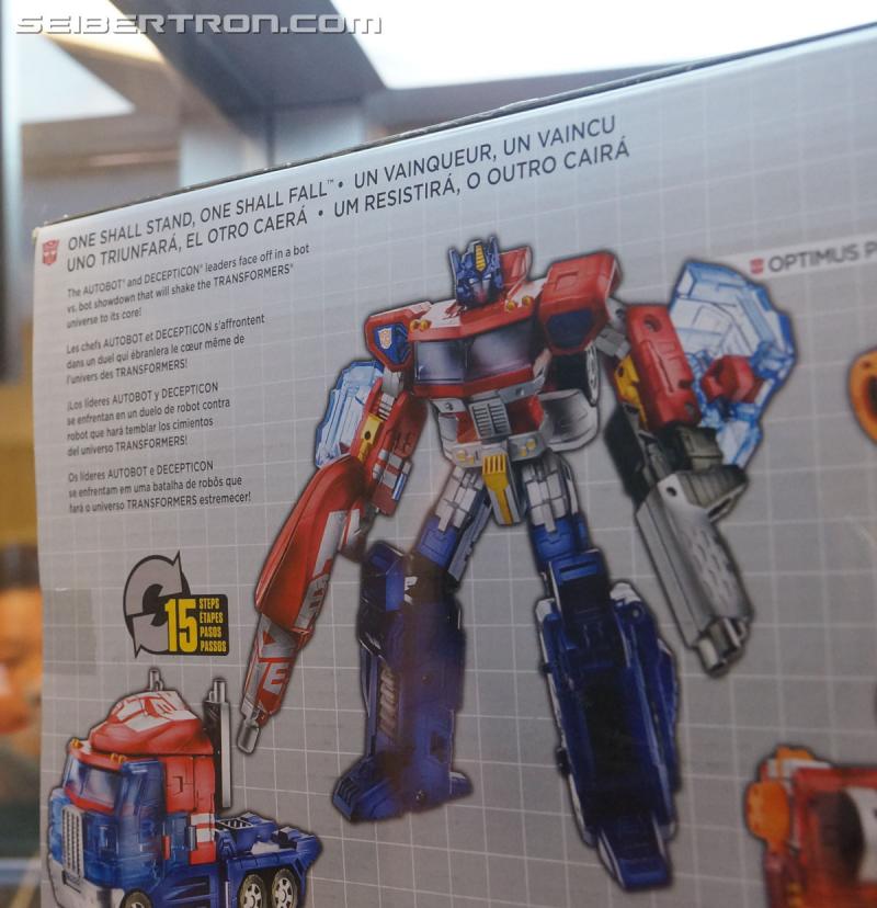 Botcon 2016: Hasbro Display: Platinum Edition Movie 30th Anniversary - Transformers Event: Platinum Edition 036a