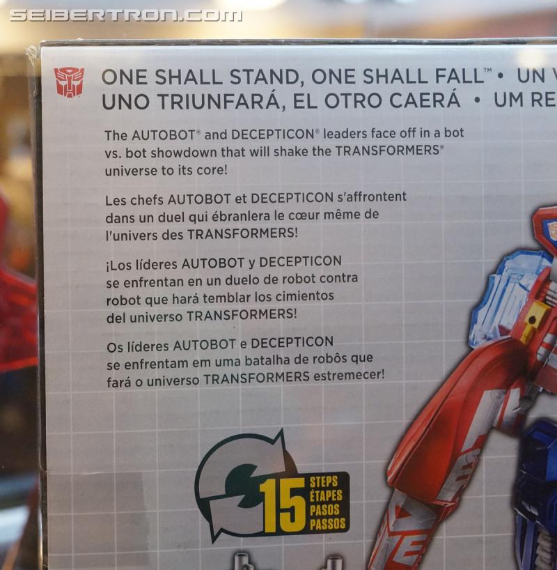 Botcon 2016: Hasbro Display: Platinum Edition Movie 30th Anniversary - Transformers Event: Platinum Edition 037a