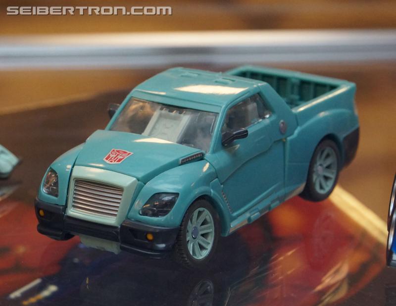 Botcon 2016: Hasbro Display: Platinum Edition Movie 30th Anniversary - Transformers Event: Platinum Edition 058a