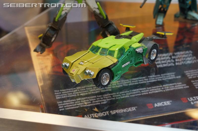 Botcon 2016: Hasbro Display: Platinum Edition Movie 30th Anniversary - Transformers Event: Platinum Edition 059