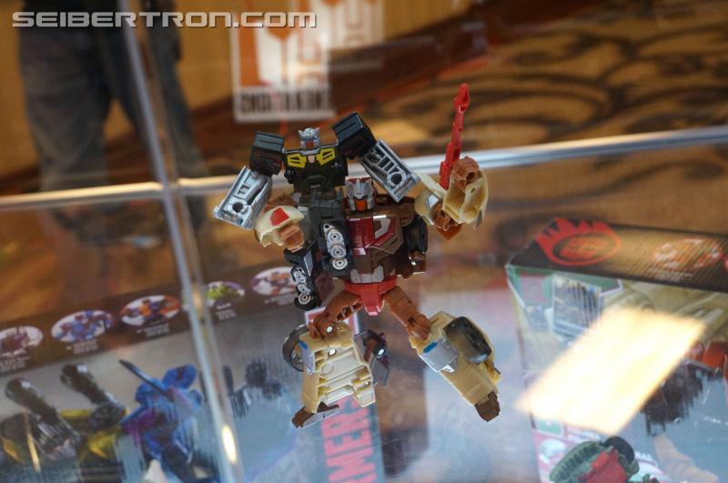 Botcon 2016: Hasbro Display: Titans Return - Transformers Event: Titans Return 002